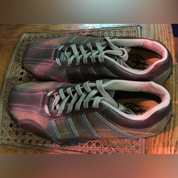 These Sketcher Mens Shoes are in great shape! Size 8.5 SN 60449 - Picture 5 of 7